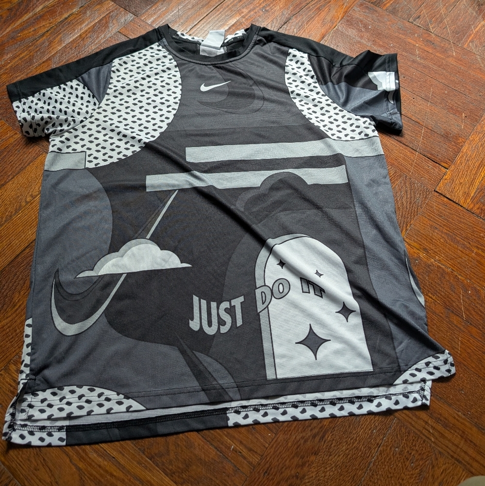 Nike Tee Shirt